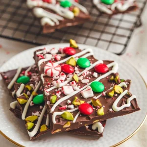 Christmas Chocolate Bark -easydelishfood